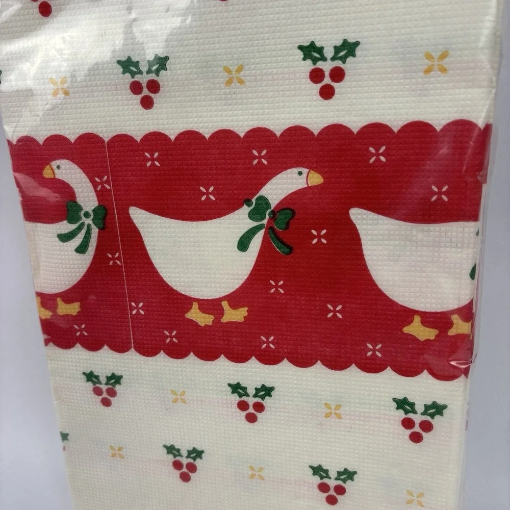 VTG NOS Artfaire Christmas Goose Table Cover And Napkins Granny Core Holly